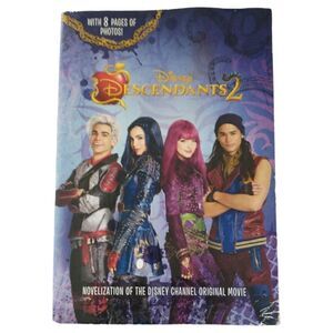 Disney Descendants 2 Junior Novel of Original Disney Channel Movie Paperback.‎